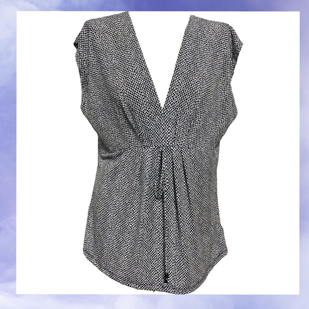 Michael Kors  size xlarge sleeveless dressy blouse